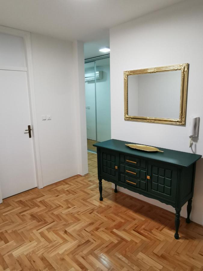 Family Apartment Τούζλα Εξωτερικό φωτογραφία
