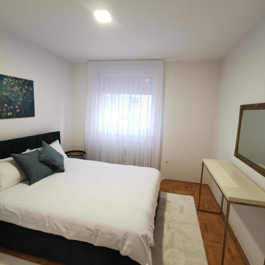 Family Apartment Τούζλα Εξωτερικό φωτογραφία