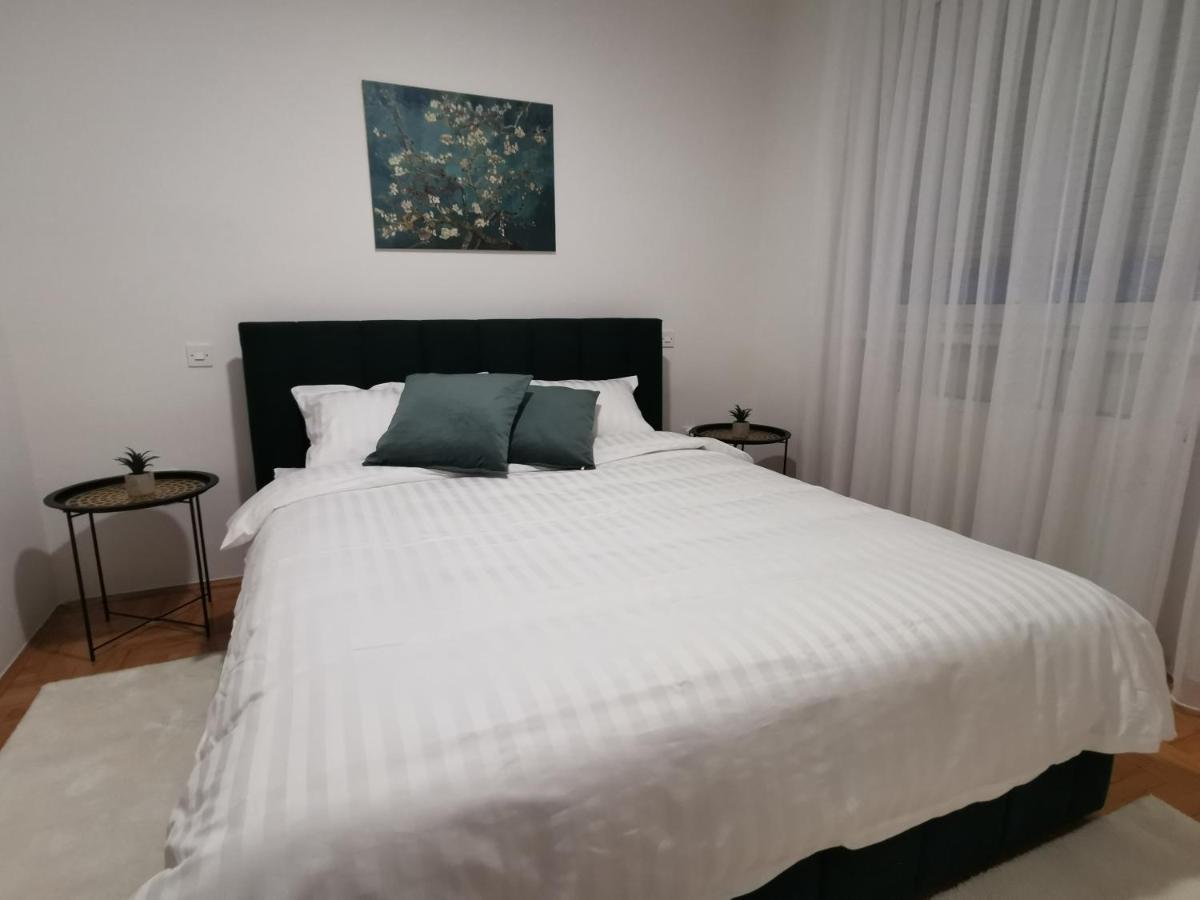 Family Apartment Τούζλα Εξωτερικό φωτογραφία